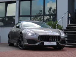 Grau Gebraucht 2020 Maserati Quattroporte Limousine | 69.900 € (Etwas zu teuer)