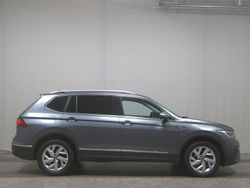 Grau Gebraucht 2022 VW Tiguan Allspace Life SUV | 25.980 € (Superpreis)