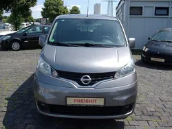 Silber Gebraucht 2017 Nissan Evalia Tekna Van / Kleinbus | 12.880 € (Etwas zu teuer)