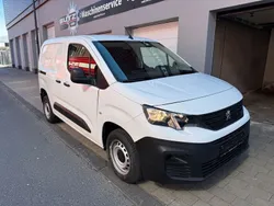 Weiß Gebraucht 2020 Peugeot Partner Van / Kleinbus | 10.900 € (Superpreis)