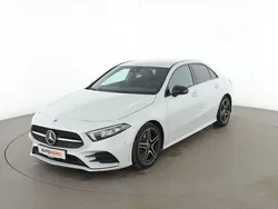 Weiß Gebraucht 2020 Mercedes A250 AMG line Limousine | 28.840 € (Etwas zu teuer)