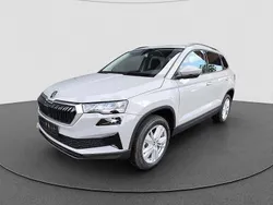 Stahlgrau Gebraucht 2024 Skoda Karoq Tour SUV | 29.890 € (Guter Preis)
