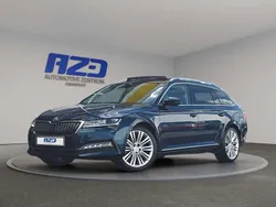Lavablau metallic Gebraucht 2023 Skoda Superb LAURIN & KLEMENT Kombi | 33.788 € (Teuer)