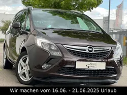 Braun Gebraucht 2012 Opel Zafira Tourer Innovation Van / Kleinbus | 4.999 € (Superpreis)