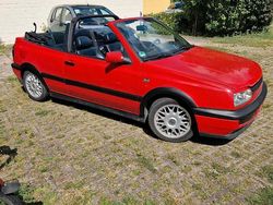 Rot Gebraucht 1994 VW Golf Cabriolet Cabrio | 3.850 €