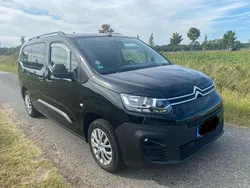 Schwarz Gebraucht 2023 Citroën Berlingo PureTech Van / Kleinbus | 22.500 € (Fairer Preis)