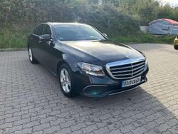 Schwarz Gebraucht 2016 Mercedes E220 Avantgarde Limousine | 23.500 € (Etwas zu teuer)
