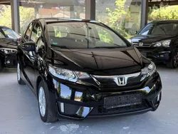 Crystal black Gebraucht 2017 Honda Jazz Comfort Kleinwagen | 11.499 € (Fairer Preis)