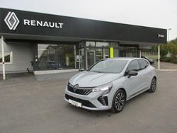 Grau Gebraucht 2024 Renault Clio V Techno Limousine | 21.950 € (Fairer Preis)