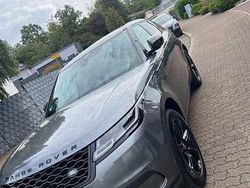 Grau Gebraucht 2018 Land Rover Range Rover Velar SUV | 28.999 € (Teuer)