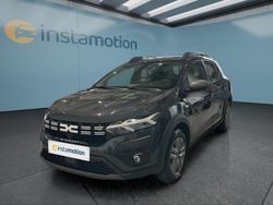 Grau Gebraucht 2023 Dacia Sandero Stepway Kleinwagen | 19.099 € (Teuer)