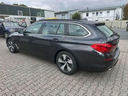 Schwarz Gebraucht 2019 BMW 520 Kombi | 18.990 € (Fairer Preis)