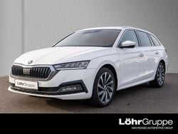 Weiß Gebraucht 2022 Skoda Octavia Style Kombi | 24.980 € (Fairer Preis)