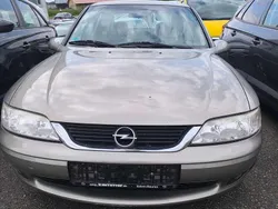 Metallic Gebraucht 1999 Opel Vectra Limousine | 400 € (Superpreis)