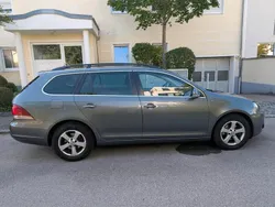 Grau Gebraucht 2011 VW Golf VI Comfortline Kombi | 3.990 € (Fairer Preis)