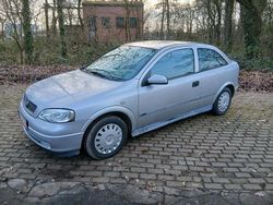 Grau Gebraucht 2000 Opel Astra | 1.499 € (Guter Preis)