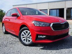 Velvet rot metallic Neu 2025 Skoda Fabia Kleinwagen | 18.450 € (Superpreis)