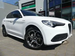 Weiß Gebraucht 2022 Alfa Romeo Stelvio Veloce SUV | 28.800 € (Fairer Preis)