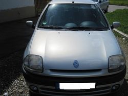 Silber Gebraucht 1999 Renault Clio II Limousine | 999 € (Guter Preis)