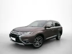 Braun Gebraucht 2018 Mitsubishi Outlander Edition SUV | 15.990 € (Etwas zu teuer)