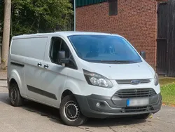 Weiß Gebraucht 2017 Ford Transit Custom Van / Kleinbus | 5.999 €