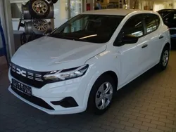 Weiß Gebraucht 2025 Dacia Sandero Essentiel Kleinwagen | 15.015 € (Guter Preis)