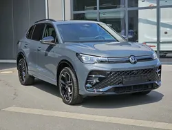 Grau Gebraucht 2024 VW Tiguan R-line SUV | 55.049 € (Fairer Preis)