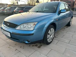 Blau Gebraucht 2003 Ford Mondeo Ghia Limousine | 2.950 € (Teuer)