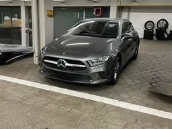 Grau Gebraucht 2018 Mercedes A200 Limousine | 17.900 € (Fairer Preis)