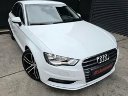 Weiß Gebraucht 2015 Audi A3 Sport Limousine | 10.590 € (Fairer Preis)