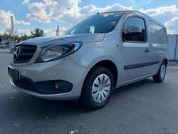 Silber Gebraucht 2018 Mercedes Citan 111 Van / Kleinbus | 9.999 € (Guter Preis)