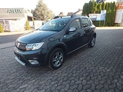Grau Gebraucht 2020 Dacia Sandero Prestige Kleinwagen | 10.300 € (Fairer Preis)