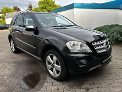 Schwarz Gebraucht 2009 Mercedes ML450 SUV | 6.490 €