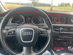 Silber Gebraucht 2011 Audi A5 Coupé | 10.000 €