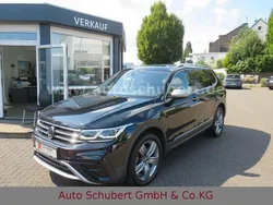 Schwarz Gebraucht 2022 VW Tiguan Allspace Elegance SUV | 32.900 € (Guter Preis)