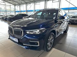 Blau tansanitblau ii metallic (metallic) Gebraucht 2022 BMW X5 Performance SUV | 52.500 € (Superpreis)