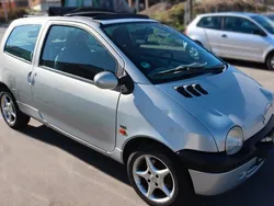 Grau Gebraucht 2001 Renault Twingo Kleinwagen | 1.590 € (Fairer Preis)
