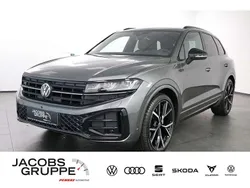 Grau Gebraucht 2025 VW Touareg R-line SUV | 75.930 € (Teuer)