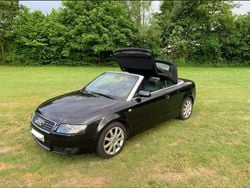 Schwarz Gebraucht 2003 Audi A4 Cabriolet Basis Cabrio | 3.399 € (Fairer Preis)