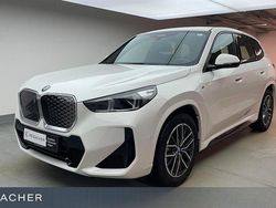 Weiß Gebraucht 2024 BMW iX1 Luxury Line SUV | 40.499 € (Superpreis)