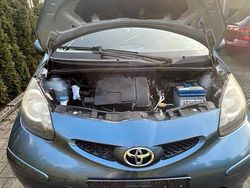 Blau Gebraucht 2008 Toyota Aygo Kleinwagen | 2.000 € (Fairer Preis)
