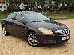 Braun Gebraucht 2012 Opel Insignia Limousine | 5.999 € (Fairer Preis)