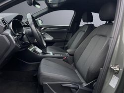 Grau Gebraucht 2023 Audi Q3 SUV | 35.900 € (Teuer)