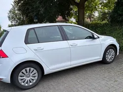 Weiß Gebraucht 2016 VW Golf VII Trendline Limousine | 11.200 € (Fairer Preis)