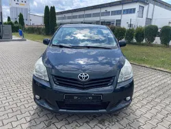 Schwarz Gebraucht 2012 Toyota Verso Travel Van / Kleinbus | 8.999 € (Fairer Preis)