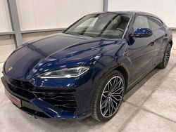 Blau Gebraucht 2025 Lamborghini Urus SUV | 339.950 €
