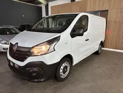 Weiß Gebraucht 2018 Renault Trafic Komfort Van | 8.990 € (Superpreis)