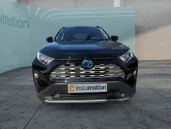 Schwarz Gebraucht 2019 Toyota RAV4 Hybrid Club SUV | 28.450 € (Etwas zu teuer)