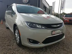 Gebraucht 2017 Chrysler Pacifica SUV | 21.500 € (Fairer Preis)
