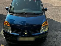 Blau Gebraucht 2006 Renault Modus Van / Kleinbus | 2.150 € (Fairer Preis)